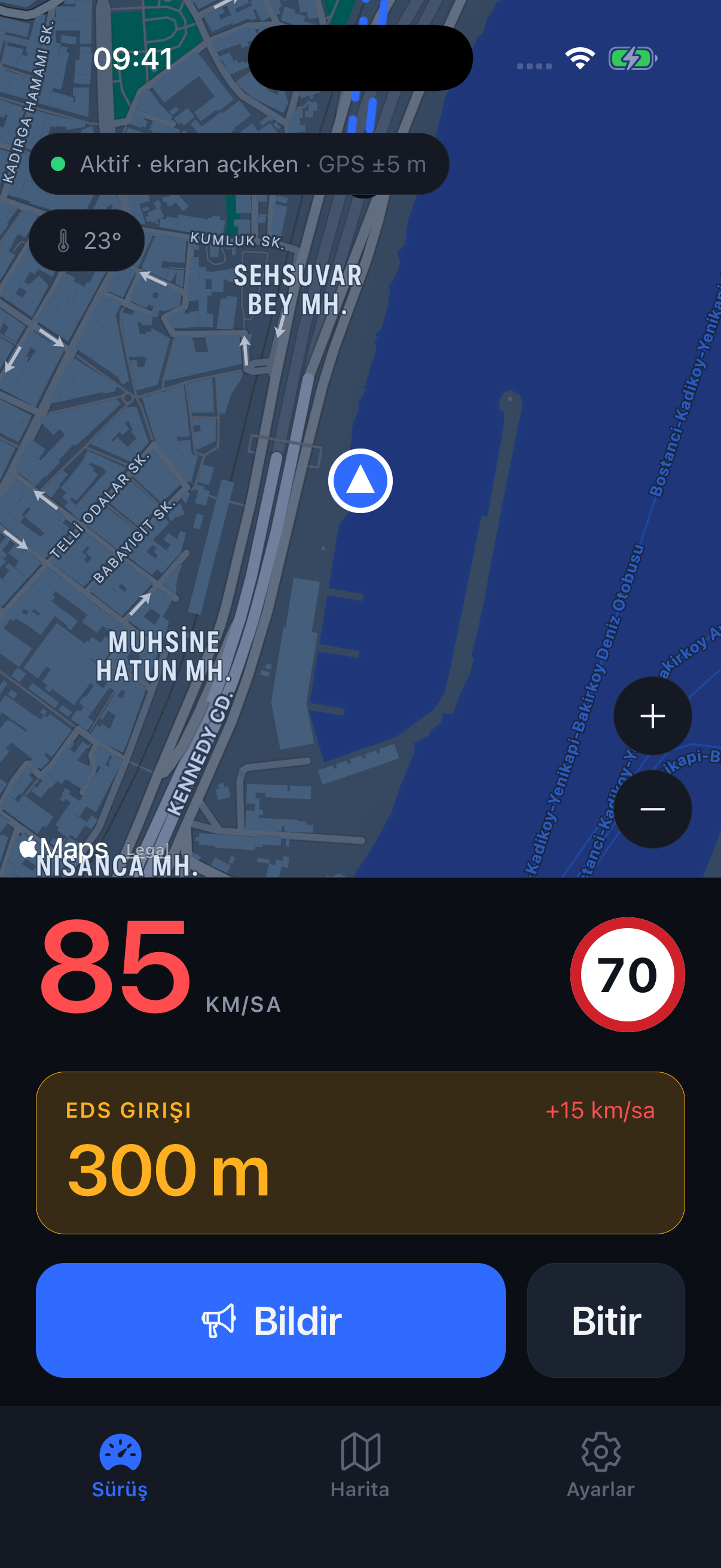 Drive screen: 85 km/h, average-speed zone start in 300 m