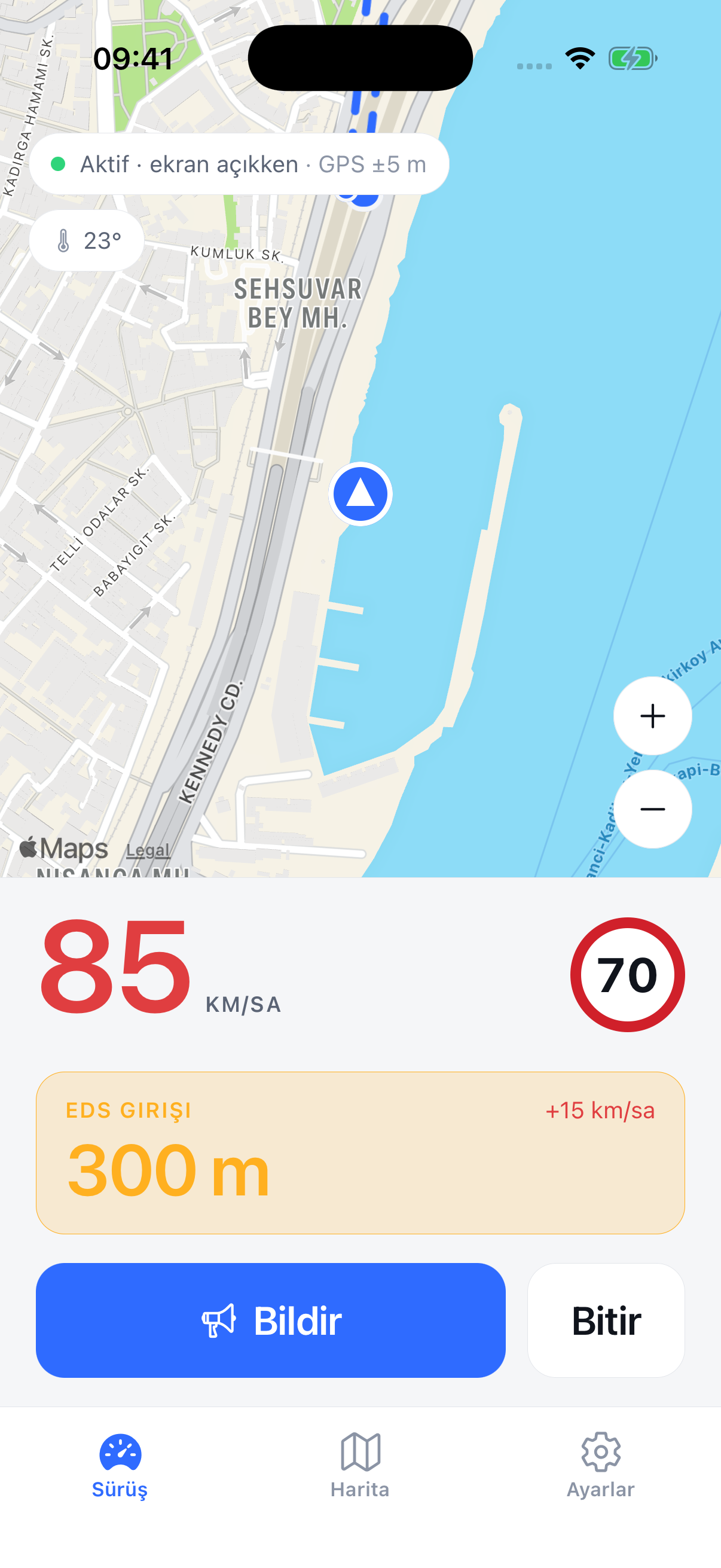 Drive screen: 85 km/h, average-speed zone start in 300 m